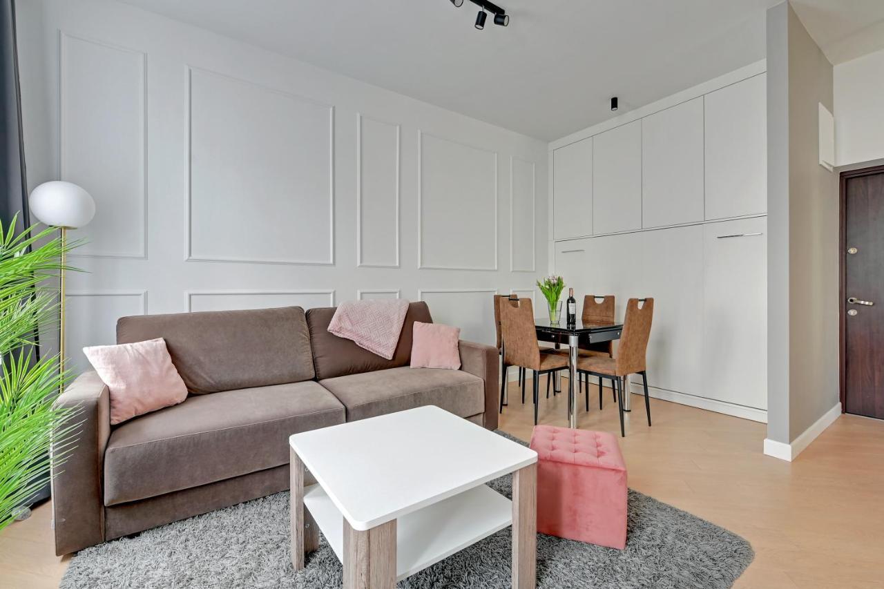 Royal Rose - Premium Beach Apartment โซพอต ภายนอก รูปภาพ