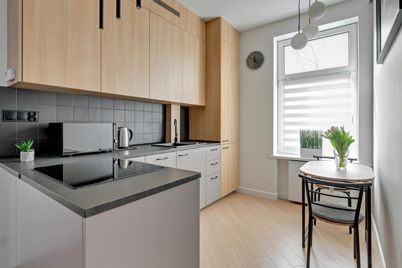 Royal Rose - Premium Beach Apartment โซพอต ภายนอก รูปภาพ